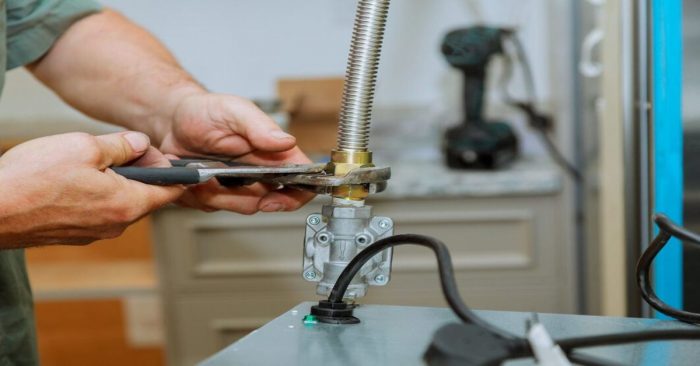 how-do-i-find-a-trustworthy-plumber-to-install-my-gas-line-m5